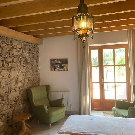 Bed and Breakfast Le Bois Du Four Arfeuilles Екстер'єр фото