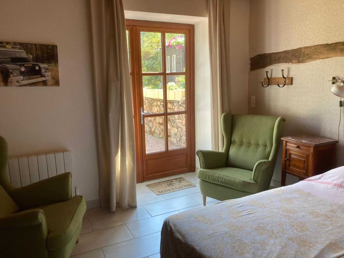 Bed and Breakfast Le Bois Du Four Arfeuilles Екстер'єр фото