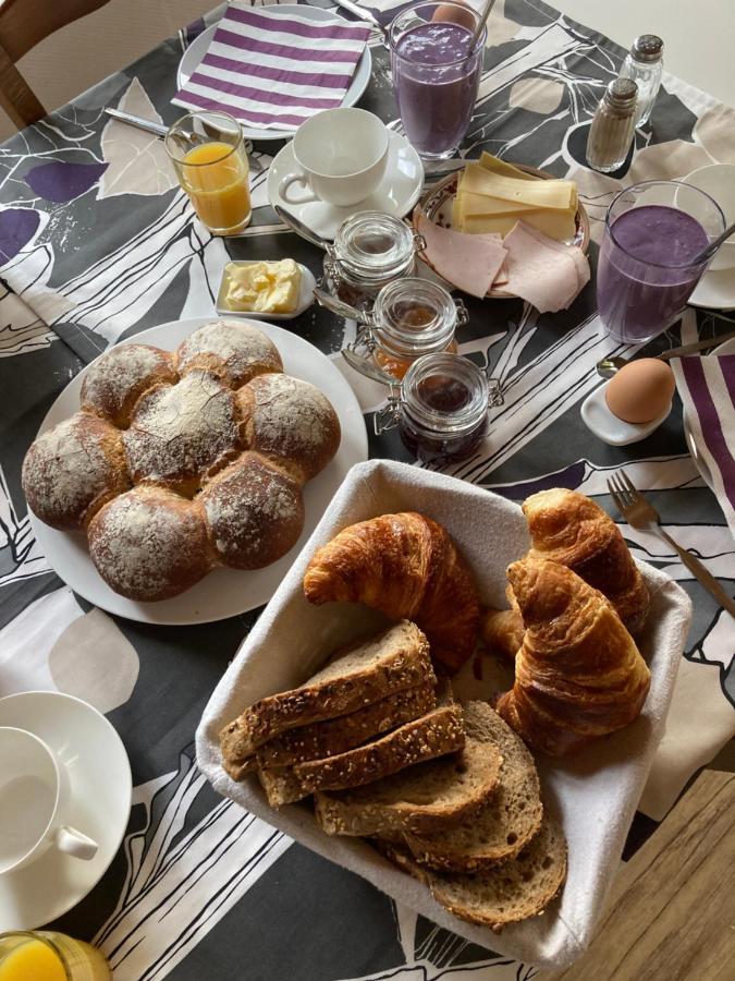 Bed and Breakfast Le Bois Du Four Arfeuilles Екстер'єр фото