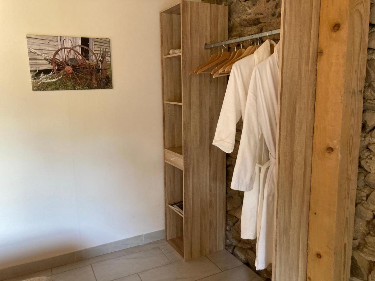 Bed and Breakfast Le Bois Du Four Arfeuilles Екстер'єр фото