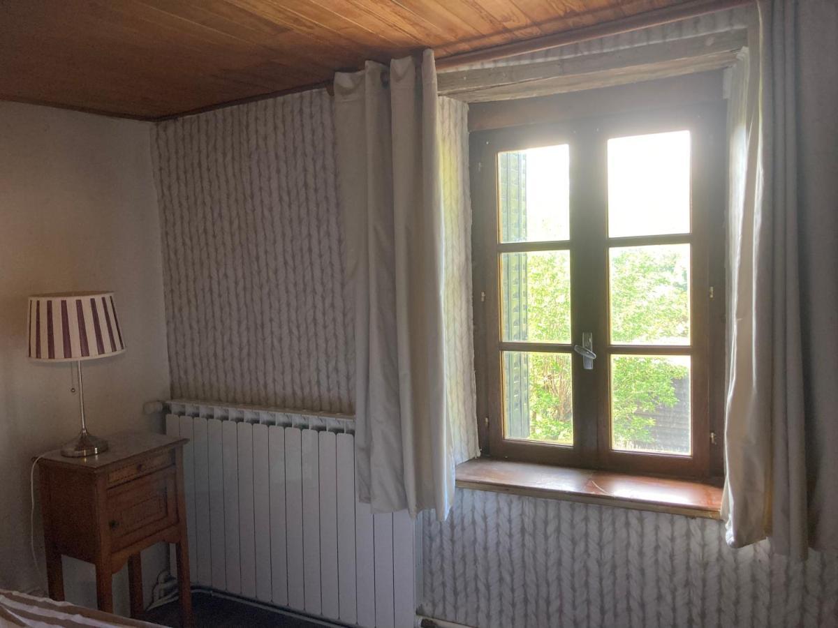 Bed and Breakfast Le Bois Du Four Arfeuilles Екстер'єр фото