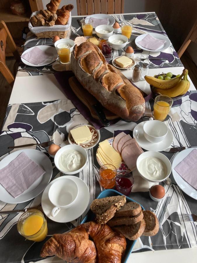 Bed and Breakfast Le Bois Du Four Arfeuilles Екстер'єр фото